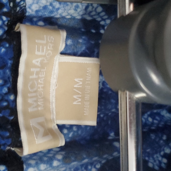 Michael Kors open shoulders top - Picture 2 of 3